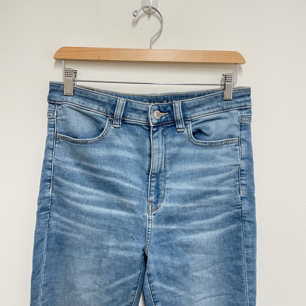 American Eagle Highest Rise Crop Distress Jeggings - Picture 3 of 8